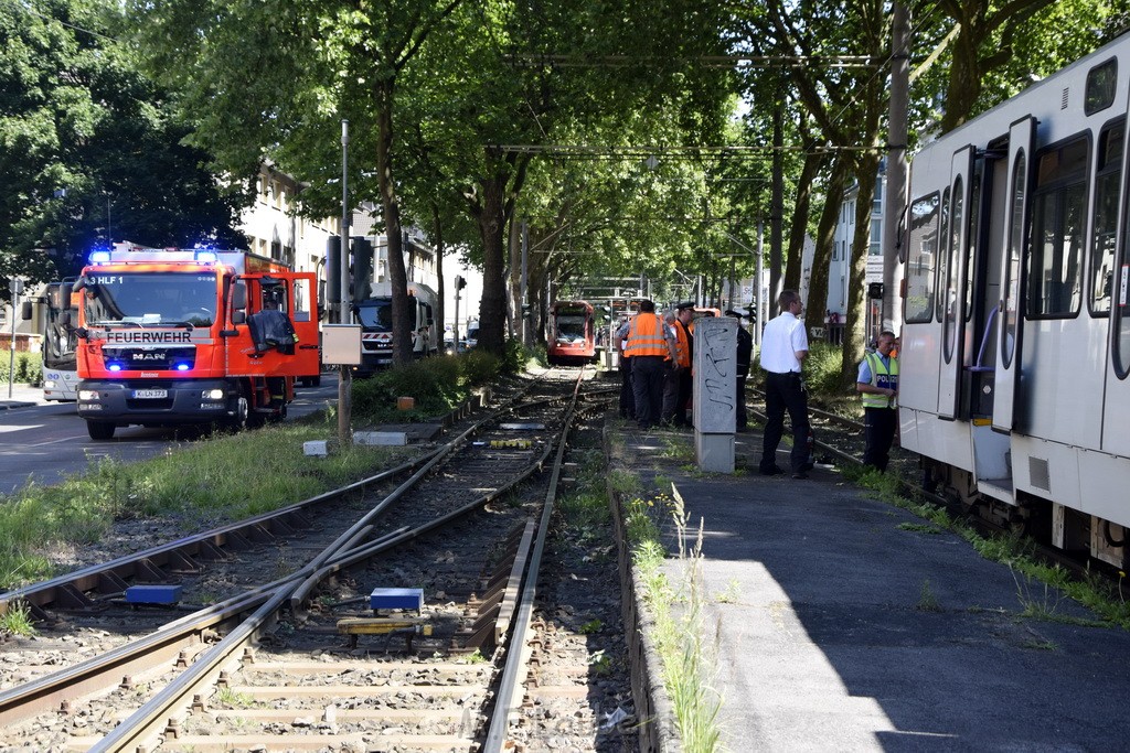 VU Roller KVB Bahn Koeln Luxemburgerstr Neuenhoefer Allee P039.JPG - Miklos Laubert